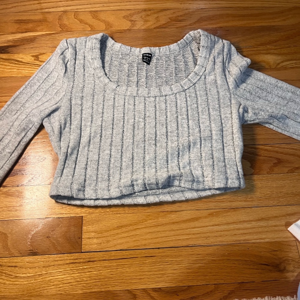 Gray crop top